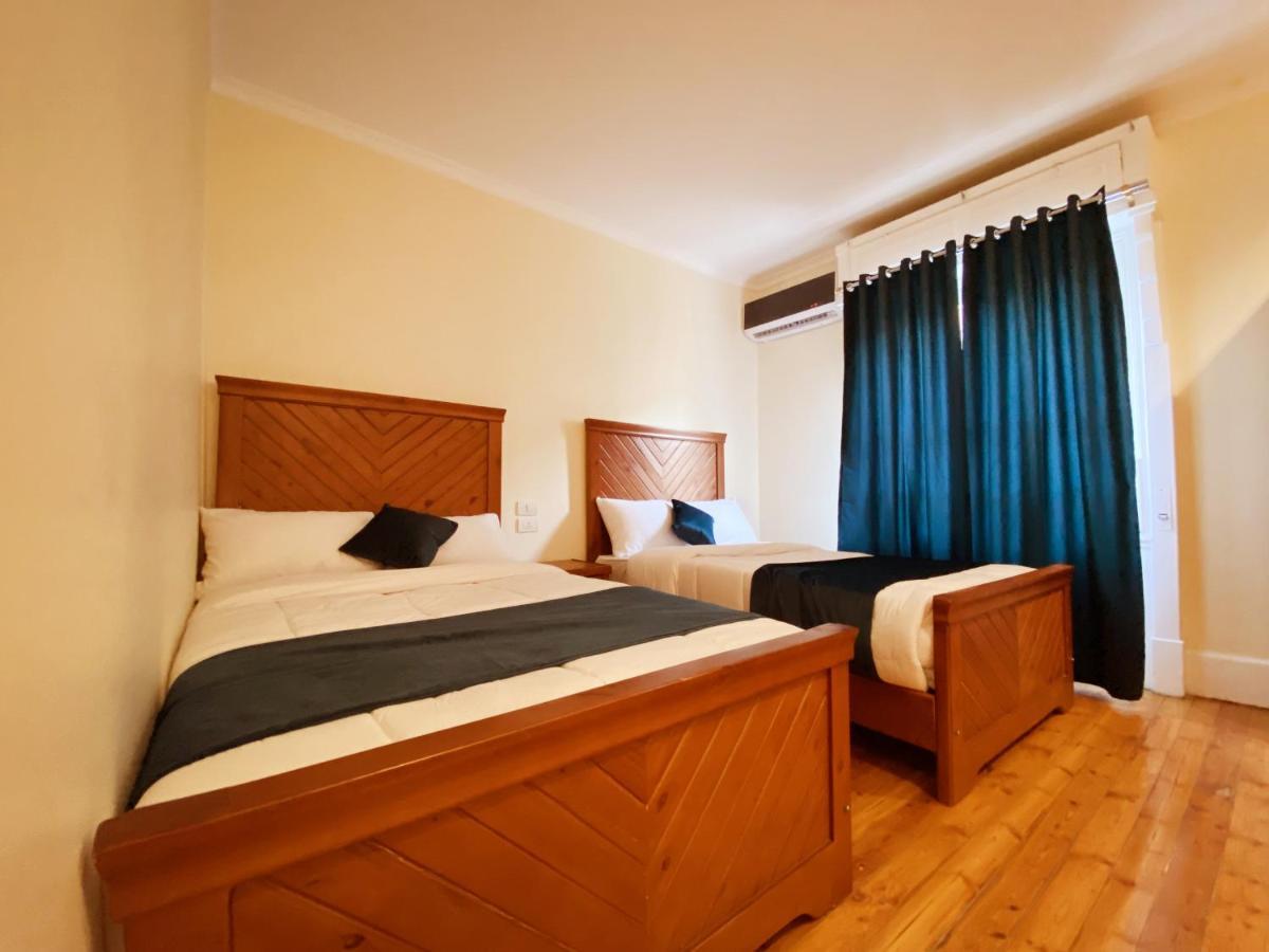 Albergue House